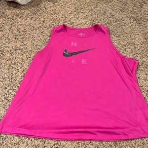 Nike plus size tank top